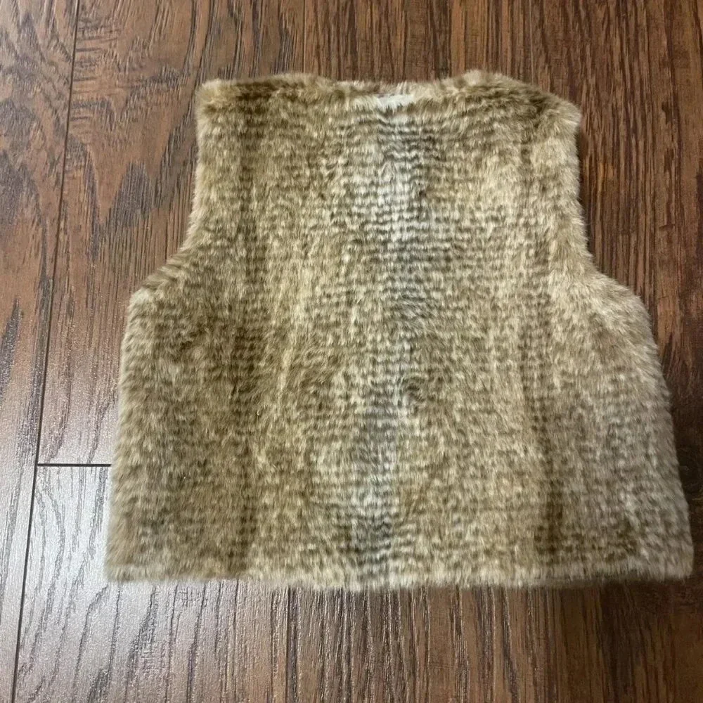 Osh Kosh B'Gosh Faux Fur Vest 3-6 Months